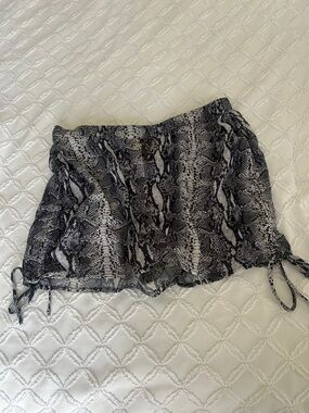 Snake-Print Drawstring Women’s Skort - Black/Gray